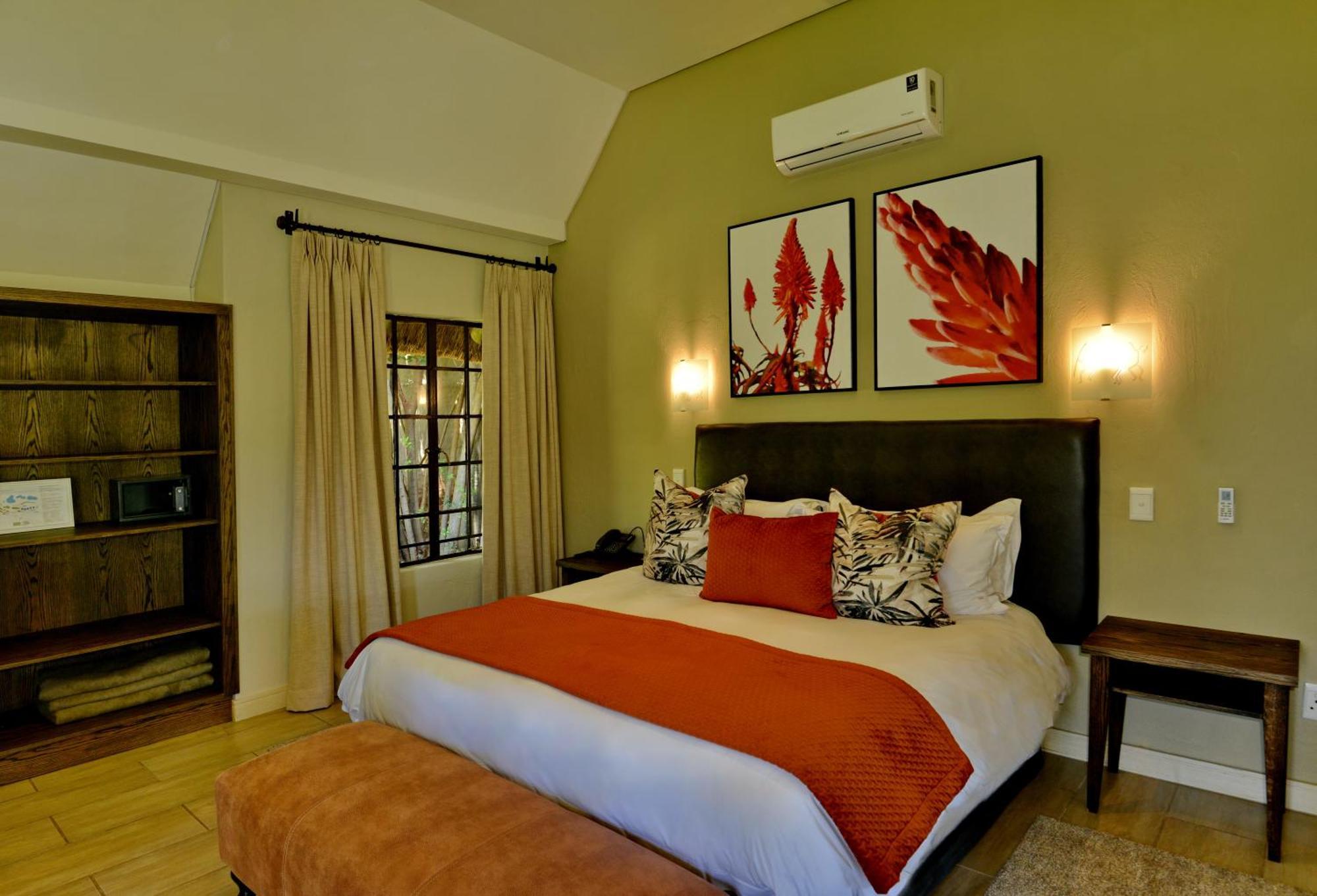 African Hills Safari Lodge & Spa Magaliesburg Bilik gambar