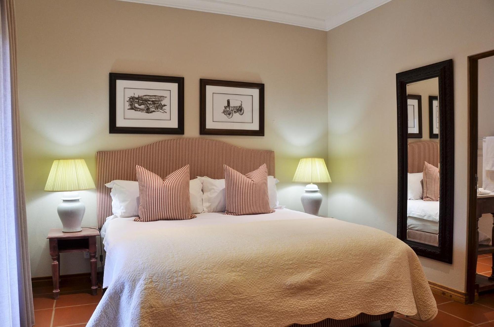 African Hills Safari Lodge & Spa Magaliesburg Bilik gambar